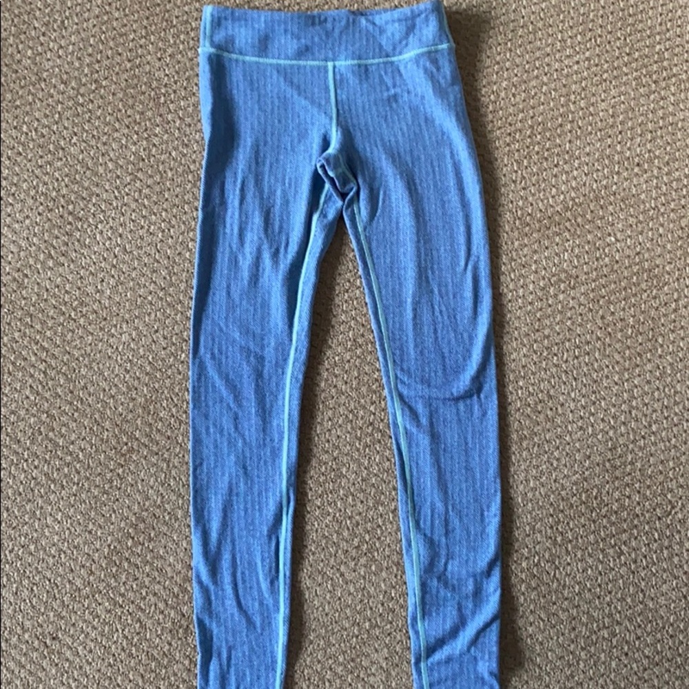 ivivva blue leggings